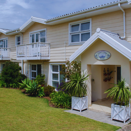 Deluxe Room at Whalephin Hotel